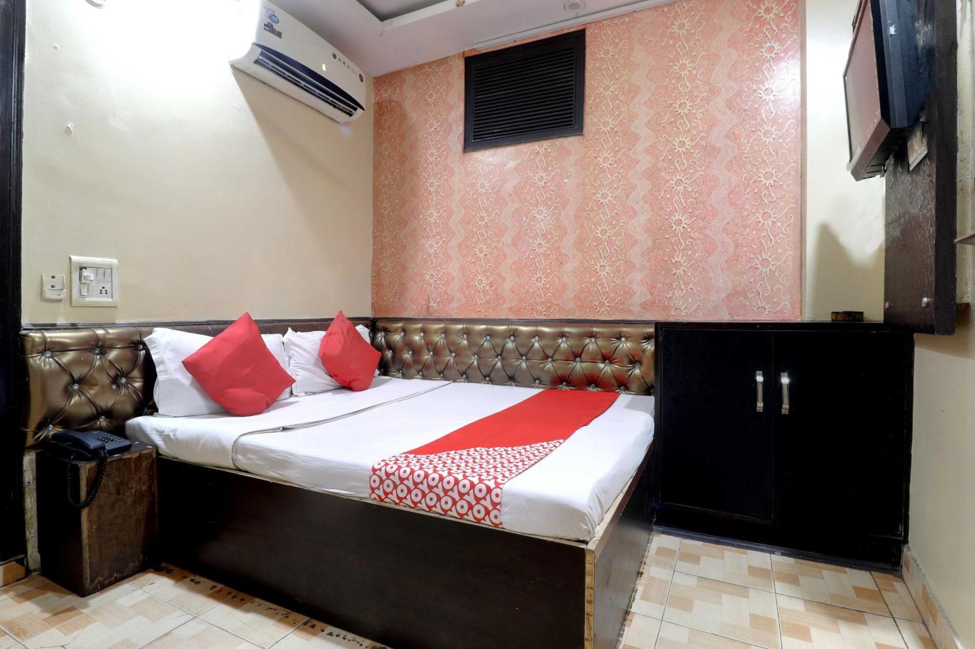 نيودلهي Oyo Flagship 81569 The Red Rose Inn المظهر الخارجي الصورة