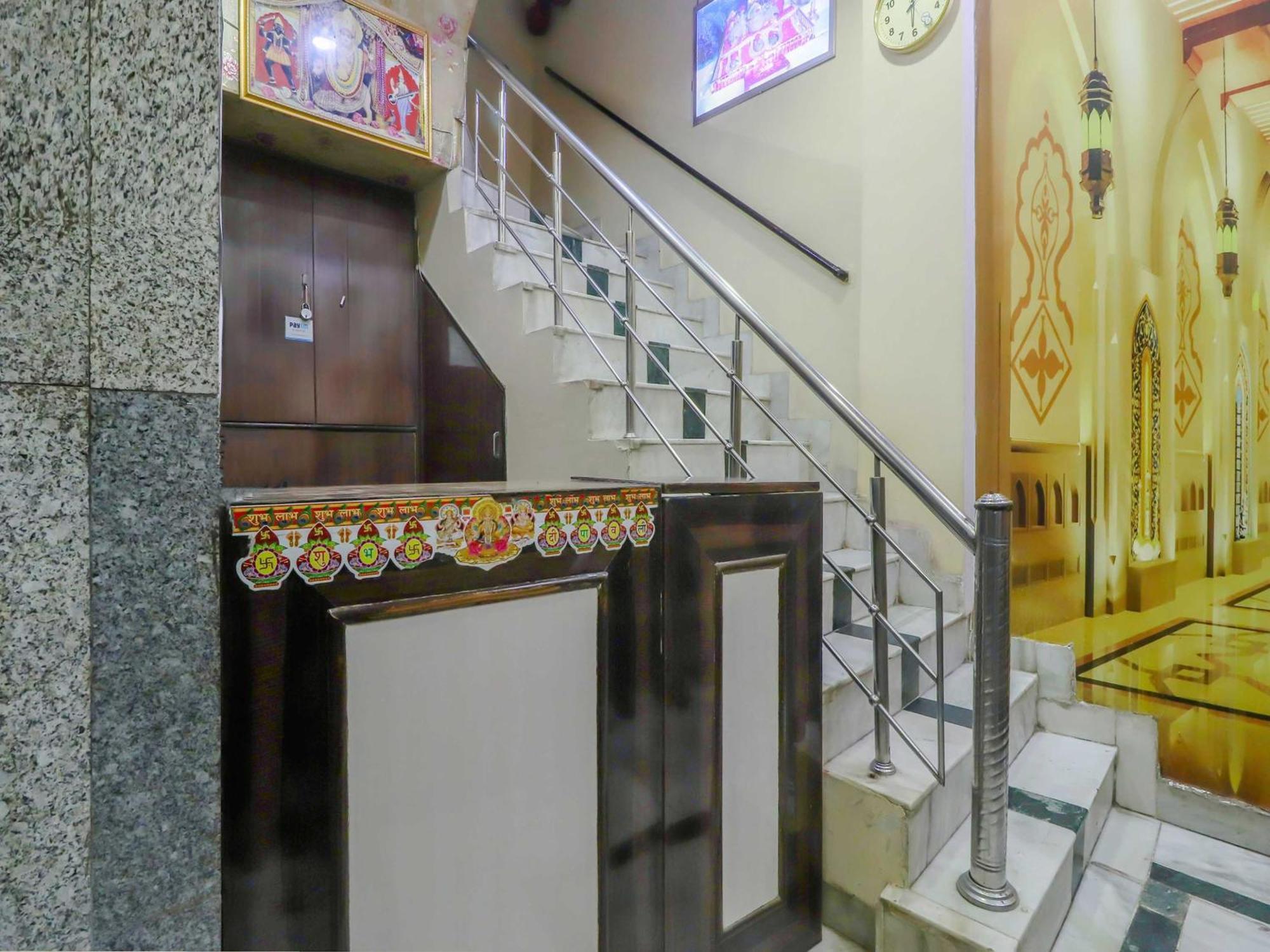 نيودلهي Oyo Flagship 81569 The Red Rose Inn المظهر الخارجي الصورة